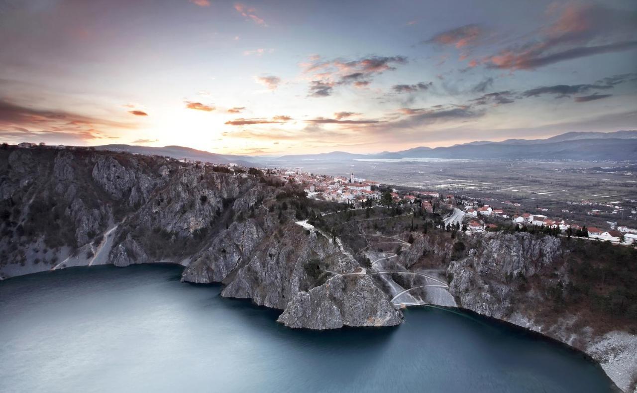 Anno Imotski-makarska Apartment *